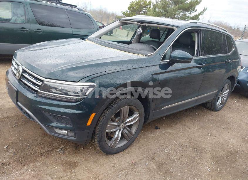 Photo 2 of 2019 Volkswagen Tiguan 2.0T SEL PREMIUM/2.0T SEL PREMIUM R-LINE (VIN 3VV4B7AX4KM125438)