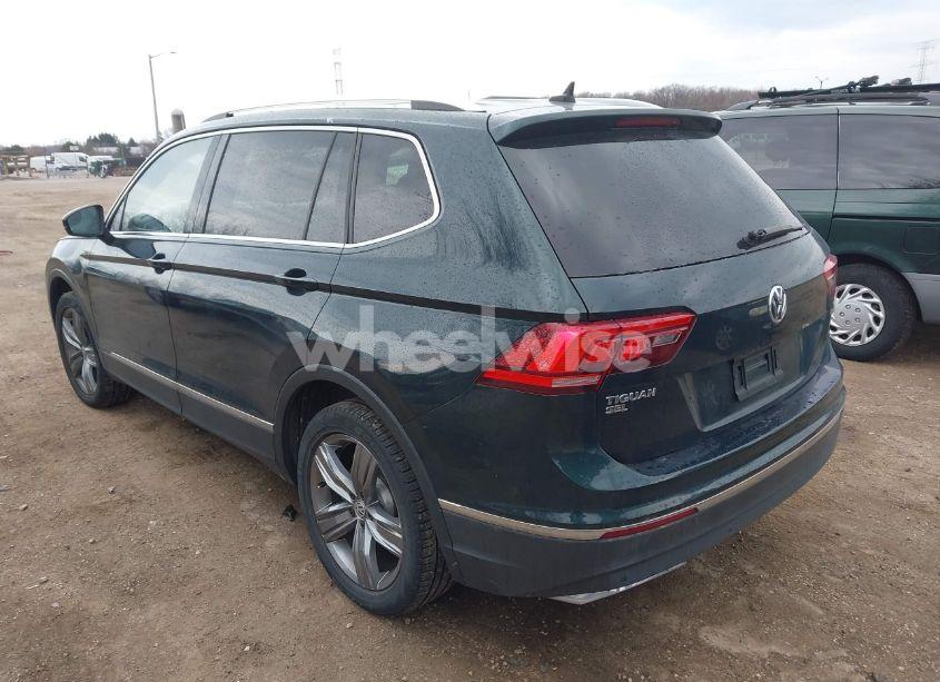 Photo 3 of 2019 Volkswagen Tiguan 2.0T SEL PREMIUM/2.0T SEL PREMIUM R-LINE (VIN 3VV4B7AX4KM125438)