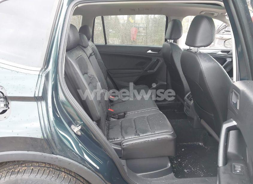 Photo 8 of 2019 Volkswagen Tiguan 2.0T SEL PREMIUM/2.0T SEL PREMIUM R-LINE (VIN 3VV4B7AX4KM125438)