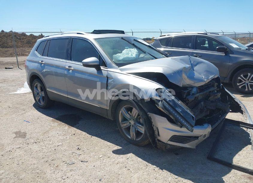 2019 Volkswagen Tiguan 2.0T SEL PREMIUM/2.0T SEL PREMIUM R-LINE (VIN 3VV4B7AX5KM085435) main photo