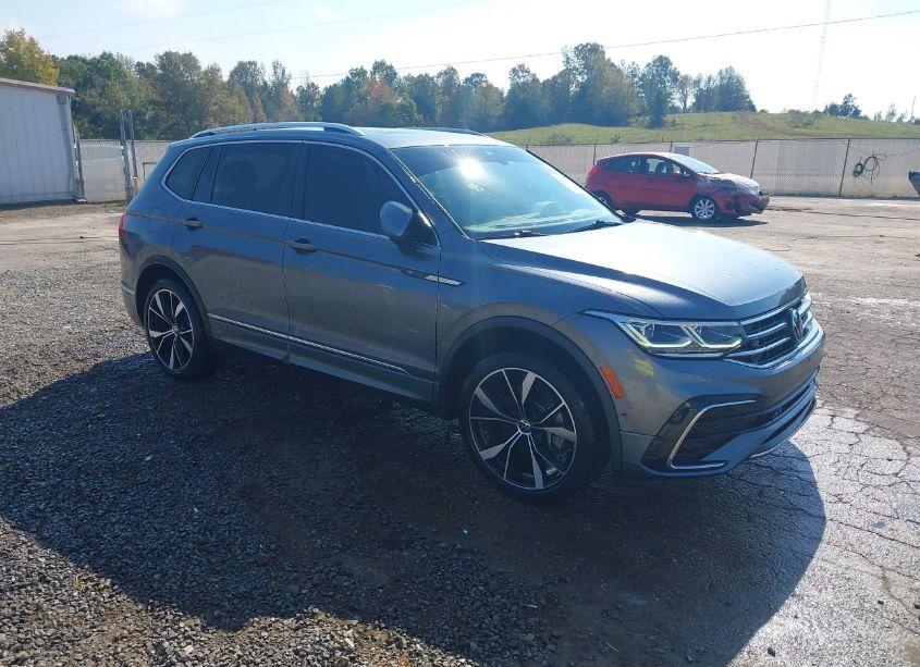 2022 Volkswagen Tiguan 2.0T SEL R-LINE (VIN 3VV4B7AX5NM057221) main photo