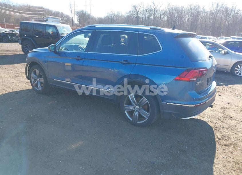 Photo 3 of 2018 Volkswagen Tiguan 2.0T SEL PREMIUM (VIN 3VV4B7AX6JM219111)