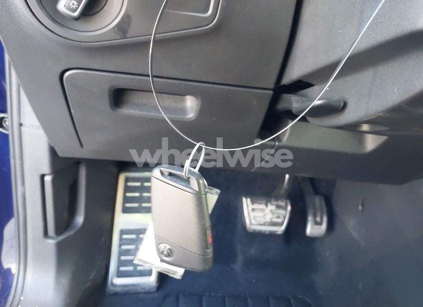 Photo 11 of 2022 Volkswagen Tiguan 2.0T SEL R-LINE (VIN 3VV4B7AX6NM050942)