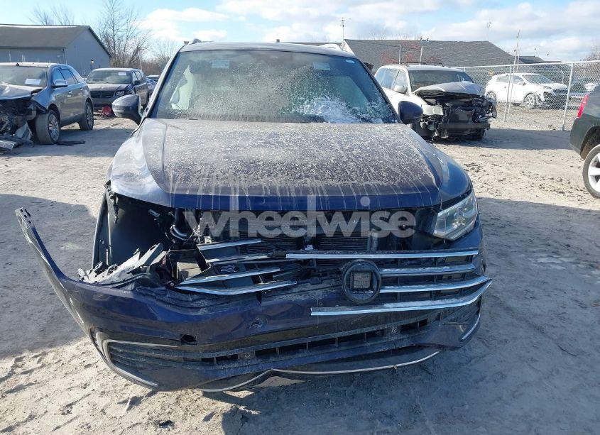 Photo 12 of 2022 Volkswagen Tiguan 2.0T SEL R-LINE (VIN 3VV4B7AX6NM050942)