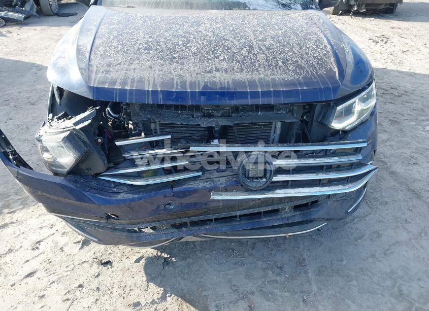 Photo 6 of 2022 Volkswagen Tiguan 2.0T SEL R-LINE (VIN 3VV4B7AX6NM050942)