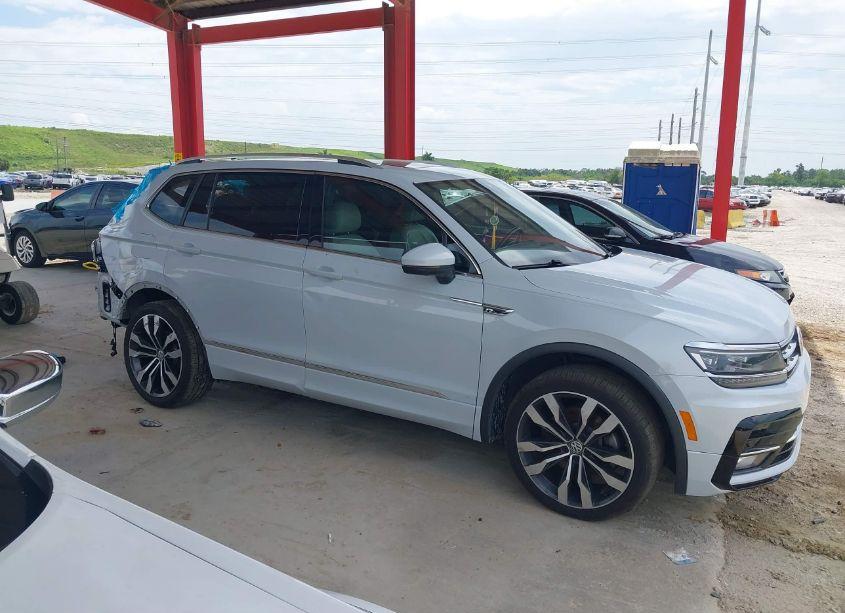 Photo 14 of 2018 Volkswagen Tiguan 2.0T SEL PREMIUM (VIN 3VV4B7AX7JM182912)