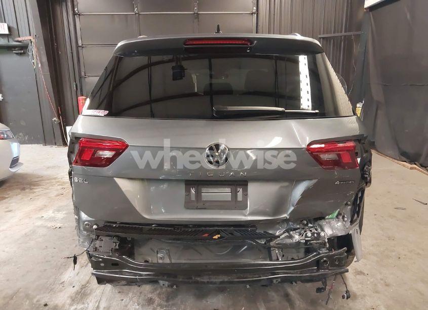 Photo 17 of 2024 Volkswagen Tiguan 2.0T SEL R-LINE (VIN 3VV4B7AX7RM119627)