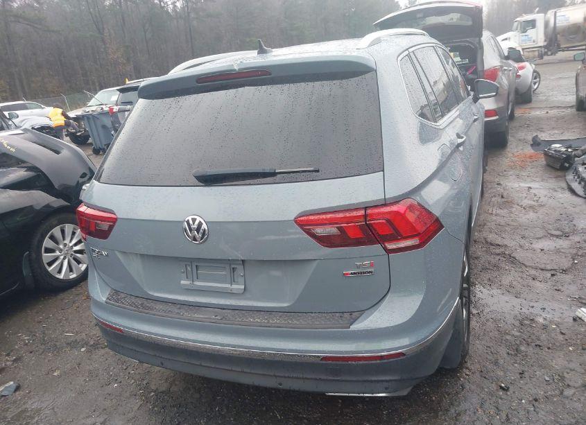 Photo 17 of 2018 Volkswagen Tiguan 2.0T SEL PREMIUM (VIN 3VV4B7AX8JM207753)
