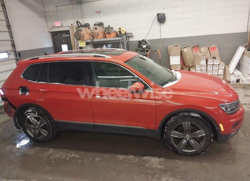 Photo 14 of 2019 Volkswagen Tiguan 2.0T SEL PREMIUM/2.0T SEL PREMIUM R-LINE (VIN 3VV4B7AX8KM116807)