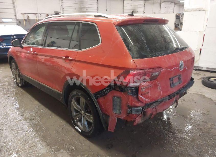 Photo 3 of 2019 Volkswagen Tiguan 2.0T SEL PREMIUM/2.0T SEL PREMIUM R-LINE (VIN 3VV4B7AX8KM116807)