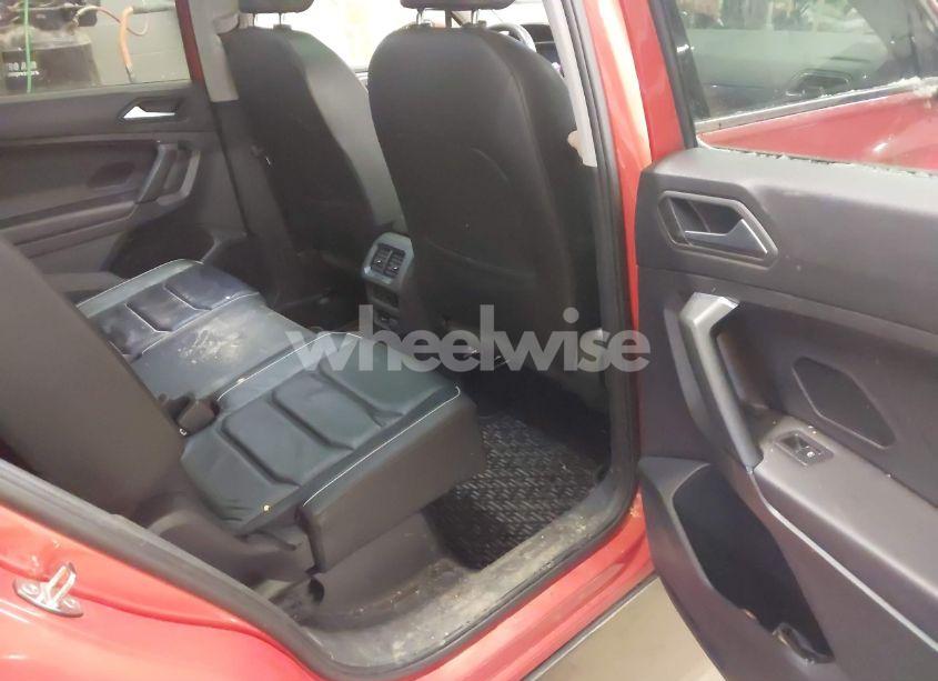 Photo 8 of 2019 Volkswagen Tiguan 2.0T SEL PREMIUM/2.0T SEL PREMIUM R-LINE (VIN 3VV4B7AX8KM116807)