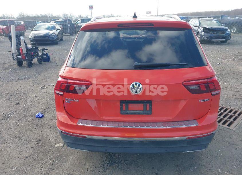 Photo 16 of 2019 Volkswagen Tiguan 2.0T SEL PREMIUM/2.0T SEL PREMIUM R-LINE (VIN 3VV4B7AX9KM068380)