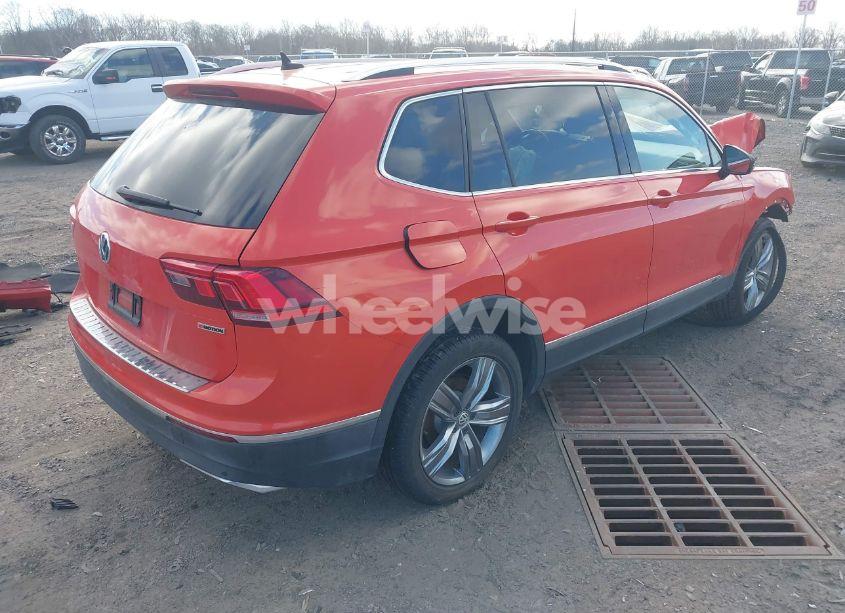 Photo 4 of 2019 Volkswagen Tiguan 2.0T SEL PREMIUM/2.0T SEL PREMIUM R-LINE (VIN 3VV4B7AX9KM068380)