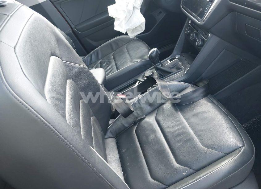 Photo 5 of 2019 Volkswagen Tiguan 2.0T SEL PREMIUM/2.0T SEL PREMIUM R-LINE (VIN 3VV4B7AX9KM068380)