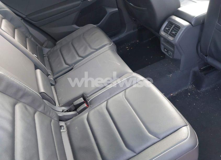 Photo 8 of 2019 Volkswagen Tiguan 2.0T SEL PREMIUM/2.0T SEL PREMIUM R-LINE (VIN 3VV4B7AX9KM068380)