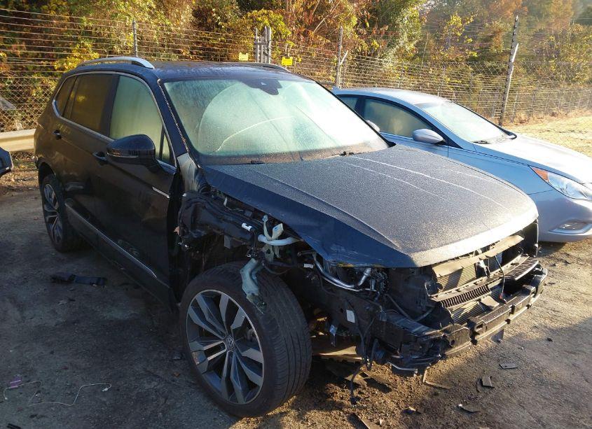 2021 Volkswagen Tiguan 2.0T SEL PREMIUM R-LINE (VIN 3VV4B7AX9MM158325) main photo