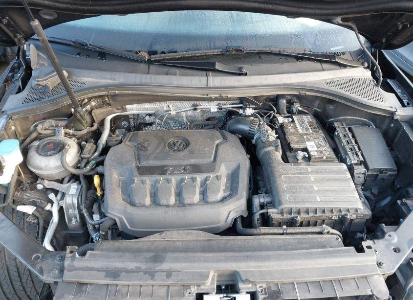 Photo 10 of 2021 Volkswagen Tiguan 2.0T SEL PREMIUM R-LINE (VIN 3VV4B7AX9MM158325)