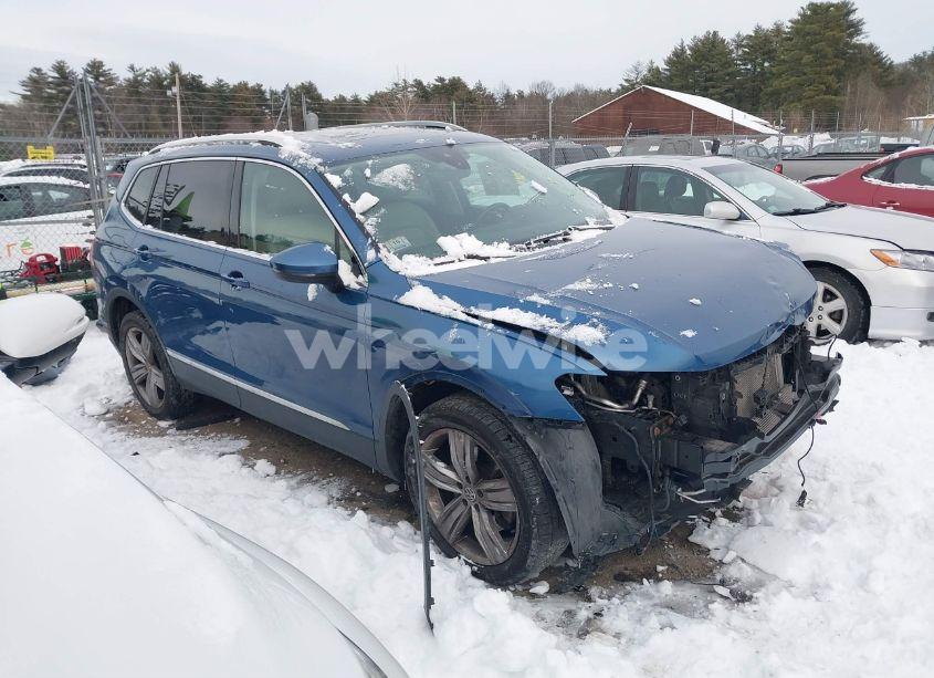 Photo 14 of 2018 Volkswagen Tiguan 2.0T SEL PREMIUM (VIN 3VV4B7AXXJM009997)