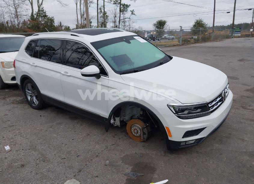 2019 Volkswagen Tiguan 2.0T SEL PREMIUM/2.0T SEL PREMIUM R-LINE (VIN 3VV4B7AXXKM004316) main photo
