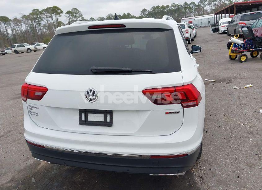 Photo 16 of 2019 Volkswagen Tiguan 2.0T SEL PREMIUM/2.0T SEL PREMIUM R-LINE (VIN 3VV4B7AXXKM004316)
