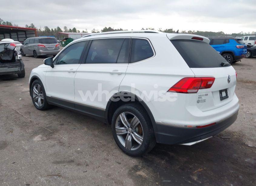 Photo 3 of 2019 Volkswagen Tiguan 2.0T SEL PREMIUM/2.0T SEL PREMIUM R-LINE (VIN 3VV4B7AXXKM004316)