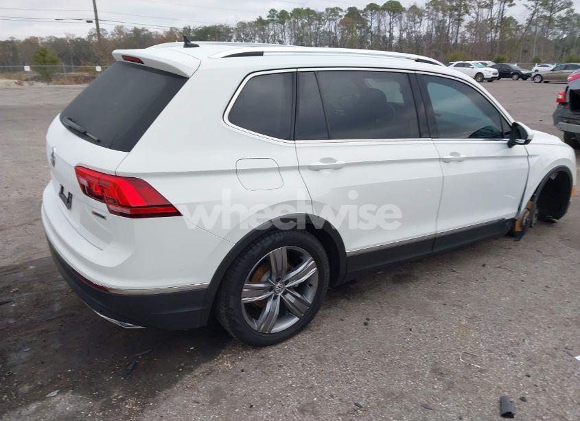 Photo 4 of 2019 Volkswagen Tiguan 2.0T SEL PREMIUM/2.0T SEL PREMIUM R-LINE (VIN 3VV4B7AXXKM004316)
