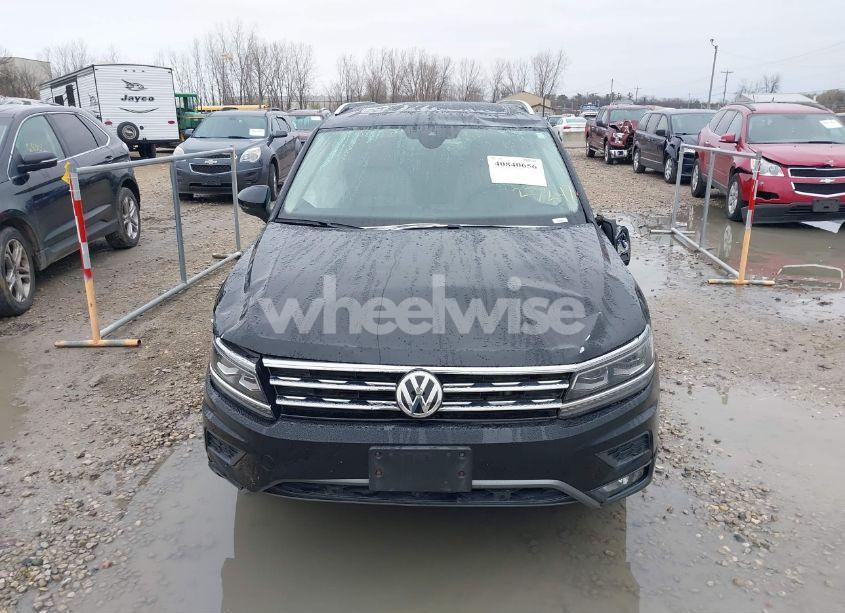 Photo 12 of 2019 Volkswagen Tiguan 2.0T SEL PREMIUM/2.0T SEL PREMIUM R-LINE (VIN 3VV4B7AXXKM053709)