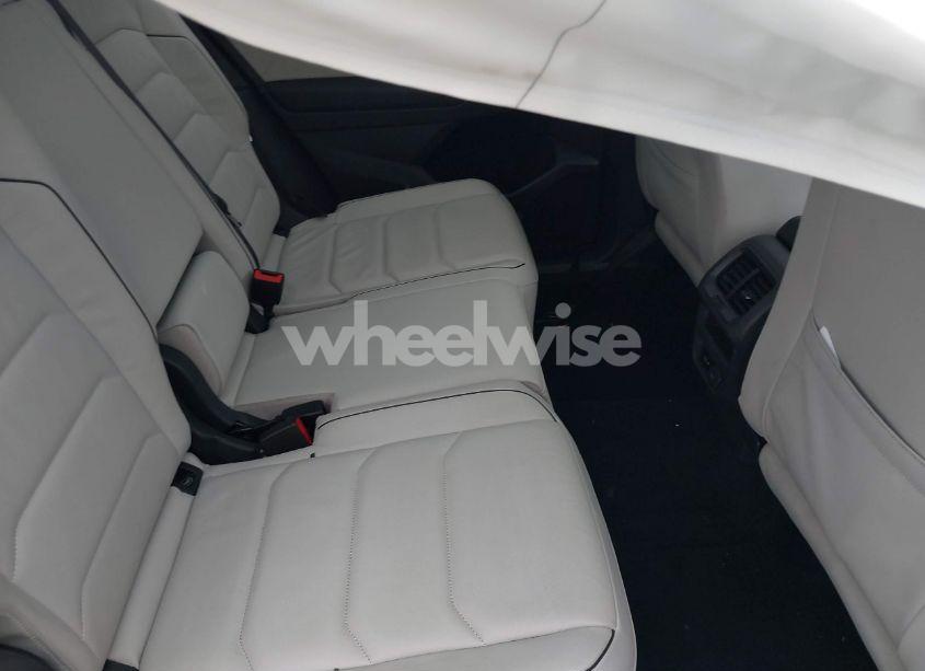 Photo 8 of 2019 Volkswagen Tiguan 2.0T SEL PREMIUM/2.0T SEL PREMIUM R-LINE (VIN 3VV4B7AXXKM053709)