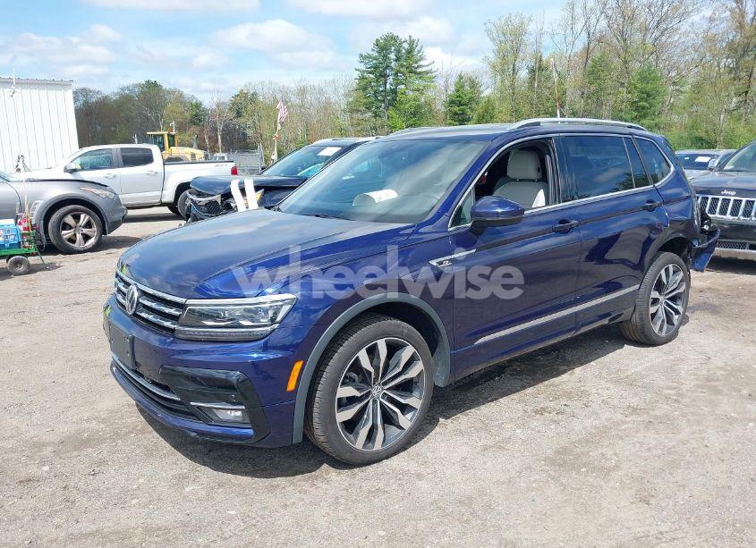 Photo 2 of 2021 Volkswagen Tiguan 2.0T SEL PREMIUM R-LINE (VIN 3VV4B7AXXMM084879)