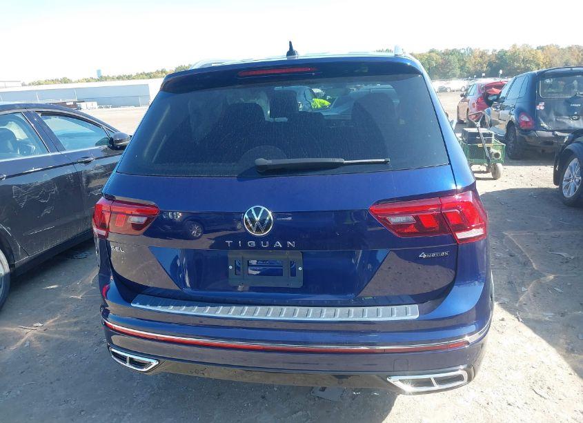 Photo 16 of 2022 Volkswagen Tiguan 2.0T SEL R-LINE (VIN 3VV4B7AXXNM140756)