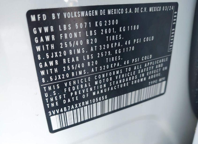 Photo 9 of 2024 Volkswagen Tiguan 2.0T SEL R-LINE (VIN 3VV4B7AXXRM105656)