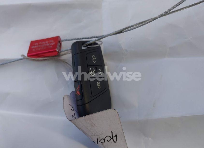 Photo 11 of 2023 Volkswagen Taos 1.5T SEL (VIN 3VV4X7B23PM360604)