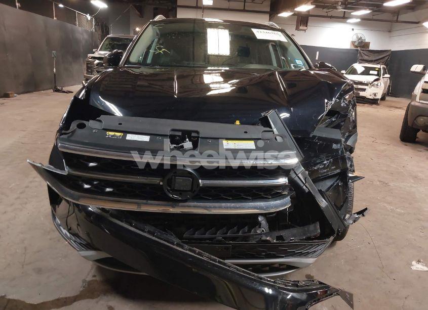 Photo 6 of 2024 Volkswagen Taos 1.5T SEL (VIN 3VV4X7B23RM056126)