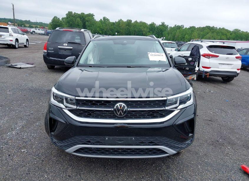 Photo 12 of 2024 Volkswagen Taos 1.5T SEL (VIN 3VV4X7B29RM036589)