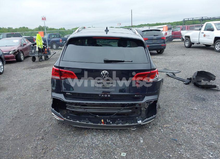 Photo 16 of 2024 Volkswagen Taos 1.5T SEL (VIN 3VV4X7B29RM036589)