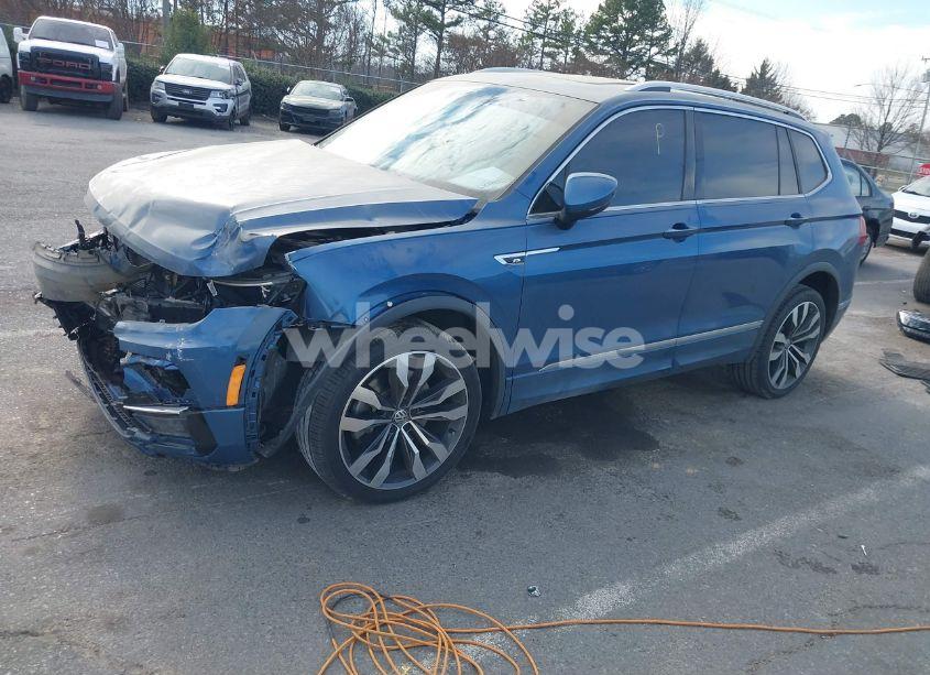 Photo 2 of 2018 Volkswagen Tiguan 2.0T SEL PREMIUM (VIN 3VV5B7AX0JM218427)