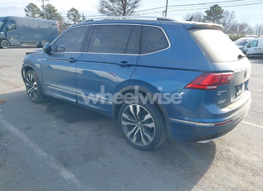 Photo 3 of 2018 Volkswagen Tiguan 2.0T SEL PREMIUM (VIN 3VV5B7AX0JM218427)