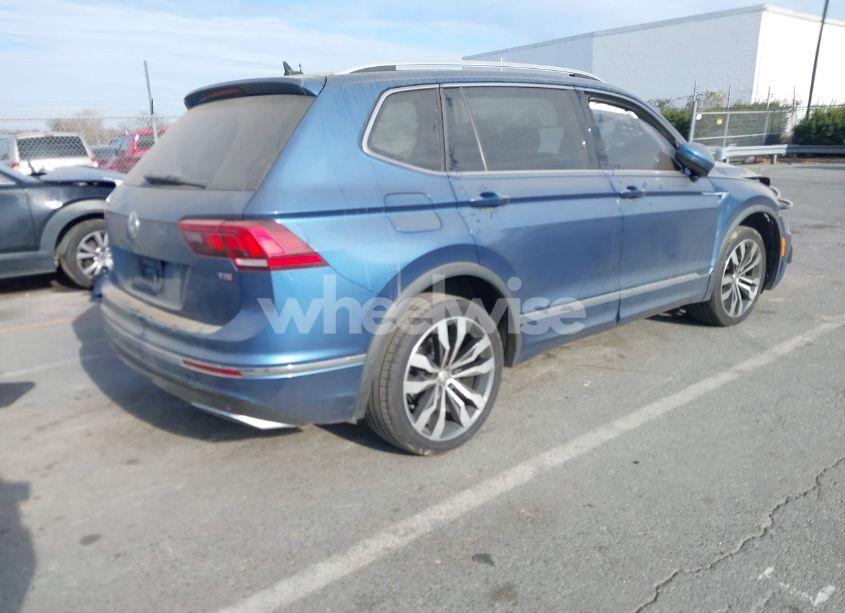 Photo 4 of 2018 Volkswagen Tiguan 2.0T SEL PREMIUM (VIN 3VV5B7AX0JM218427)