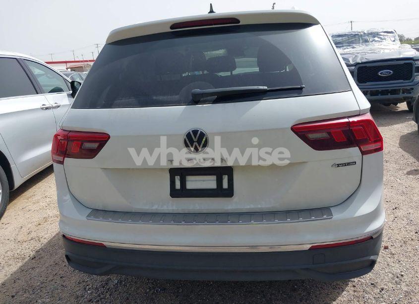 Photo 15 of 2024 Volkswagen Tiguan 2.0T WOLFSBURG EDITION (VIN 3VV5B7AX0RM231755)