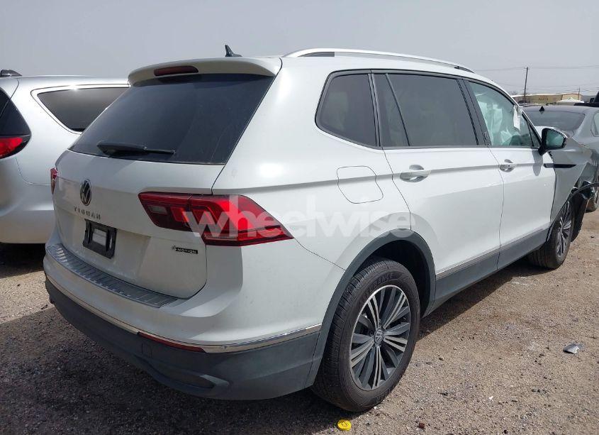 Photo 4 of 2024 Volkswagen Tiguan 2.0T WOLFSBURG EDITION (VIN 3VV5B7AX0RM231755)