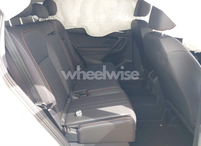 Photo 8 of 2024 Volkswagen Tiguan 2.0T WOLFSBURG EDITION (VIN 3VV5B7AX0RM231755)