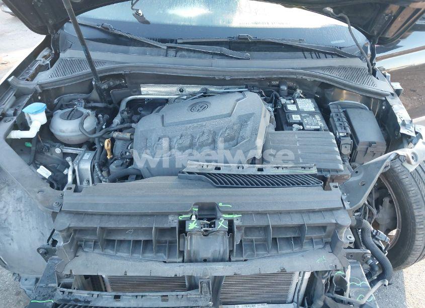 Photo 10 of 2018 Volkswagen Tiguan 2.0T SEL PREMIUM (VIN 3VV5B7AX1JM002585)