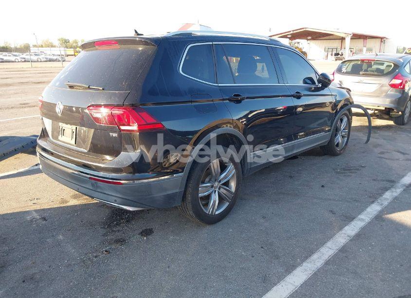 Photo 4 of 2018 Volkswagen Tiguan 2.0T SEL PREMIUM (VIN 3VV5B7AX1JM002585)