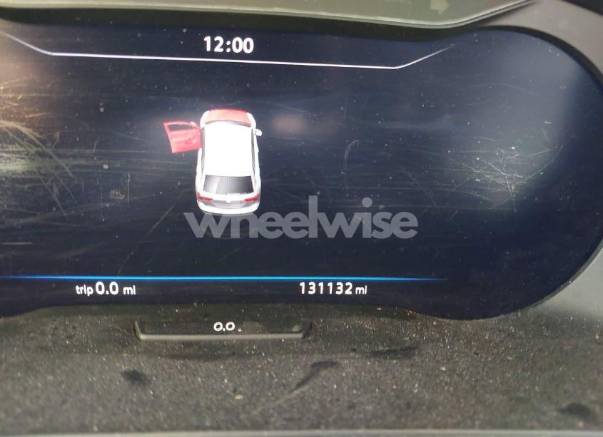 Photo 7 of 2018 Volkswagen Tiguan 2.0T SEL PREMIUM (VIN 3VV5B7AX7JM173857)