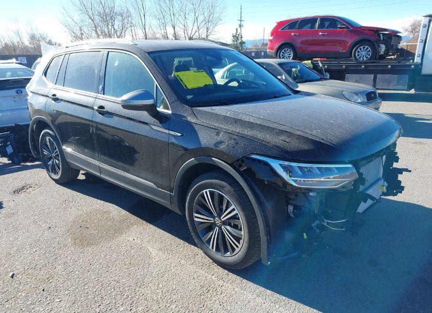 2024 Volkswagen Tiguan WOLFSBURG (VIN 3VV5B7AX7RM213222) main photo