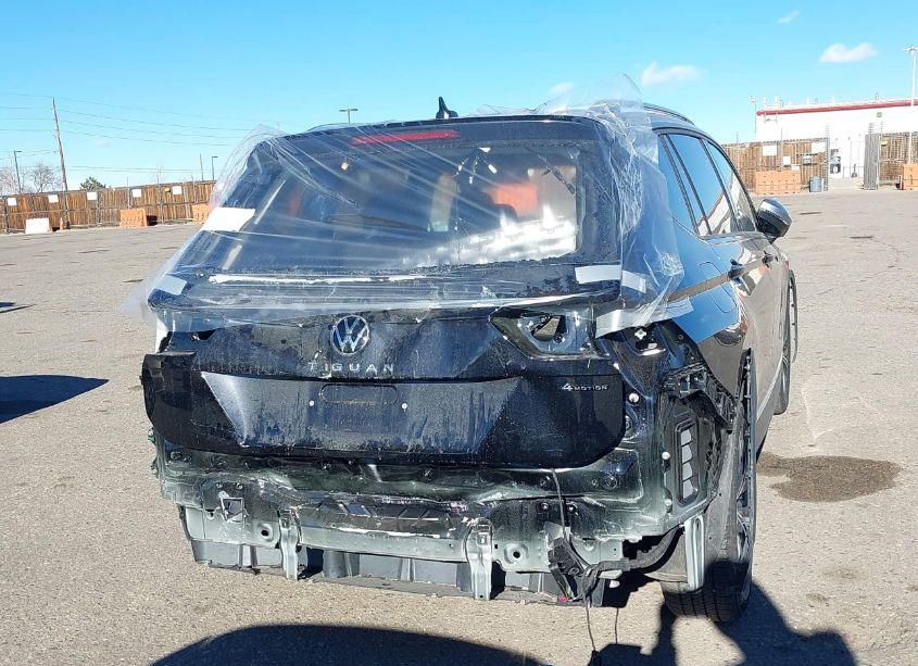 Photo 17 of 2024 Volkswagen Tiguan WOLFSBURG (VIN 3VV5B7AX7RM213222)