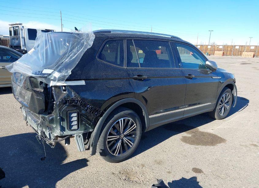 Photo 4 of 2024 Volkswagen Tiguan WOLFSBURG (VIN 3VV5B7AX7RM213222)
