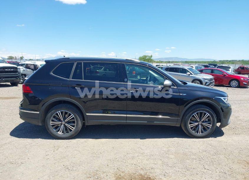 Photo 13 of 2024 Volkswagen Tiguan 2.0T WOLFSBURG EDITION (VIN 3VV5B7AX7RM232983)