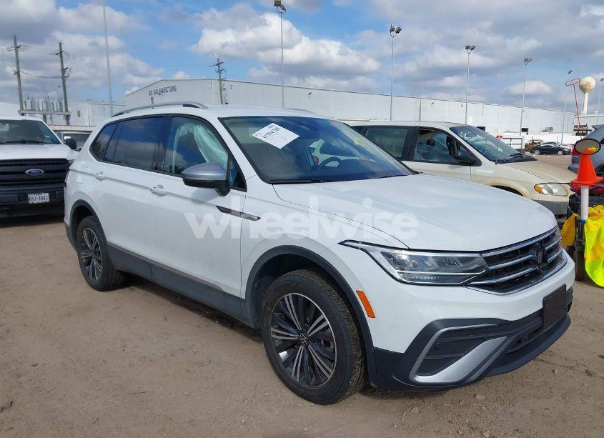 2024 Volkswagen Tiguan 2.0T WOLFSBURG EDITION (VIN 3VV5B7AX8RM233687) main photo