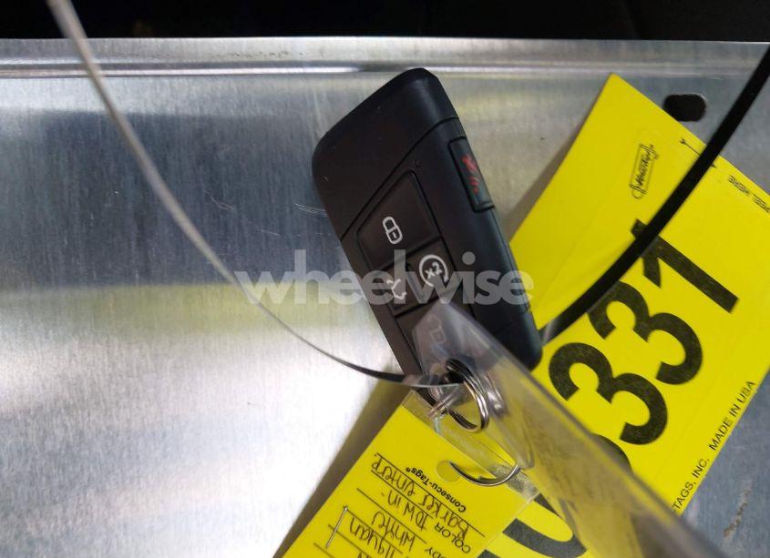 Photo 11 of 2024 Volkswagen Tiguan 2.0T WOLFSBURG EDITION (VIN 3VV5B7AX8RM233687)